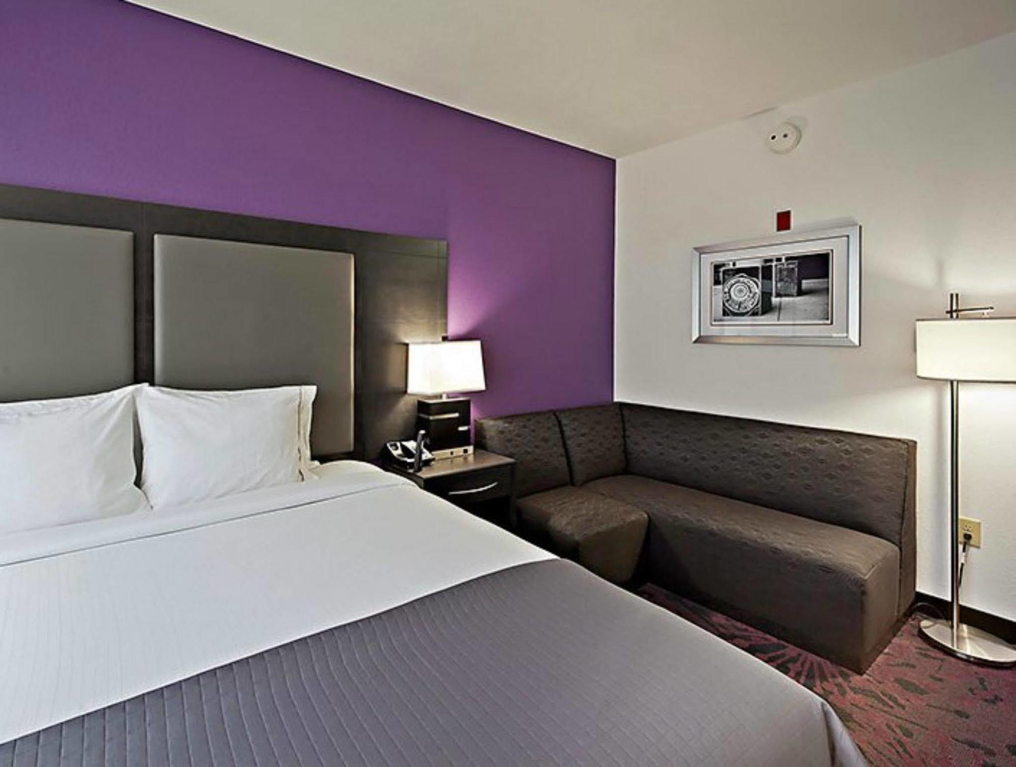 Holiday Inn Express & Suites Columbus - Polaris, An Ihg Hotel Rom bilde