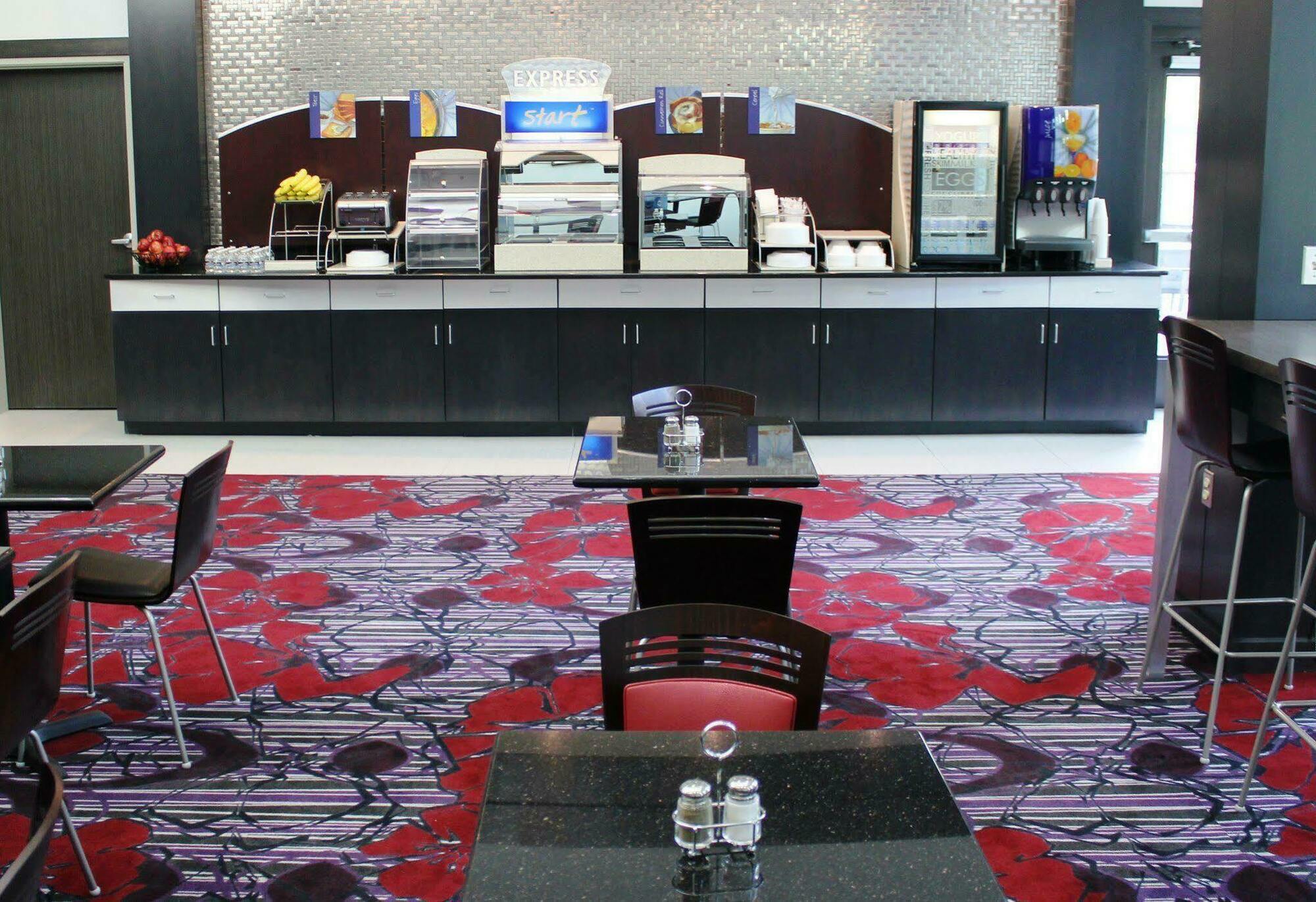 Holiday Inn Express & Suites Columbus - Polaris, An Ihg Hotel Eksteriør bilde